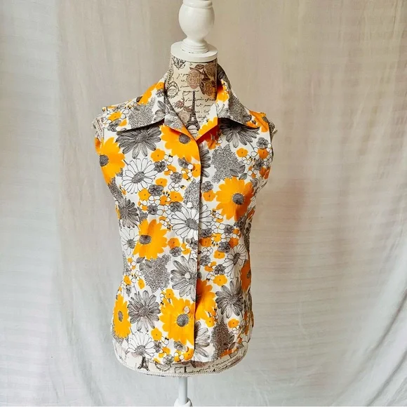 SOLD. Vintage 60s Homemade Sleeveless Button-Up Blouse Collar Gold Floral Medium - Picture 9 of 9
